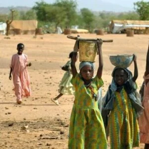 تفاقم النزاع في دارفور يهدد حياة 5 ملايين طفل على حافة الهاوية